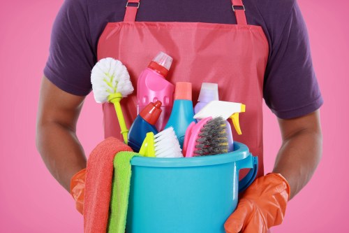 Oven cleaning with baking soda and vinegar