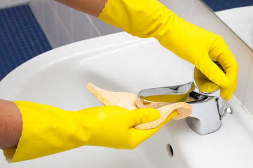 Room-by-room deep cleaning checklist for a tidy interior